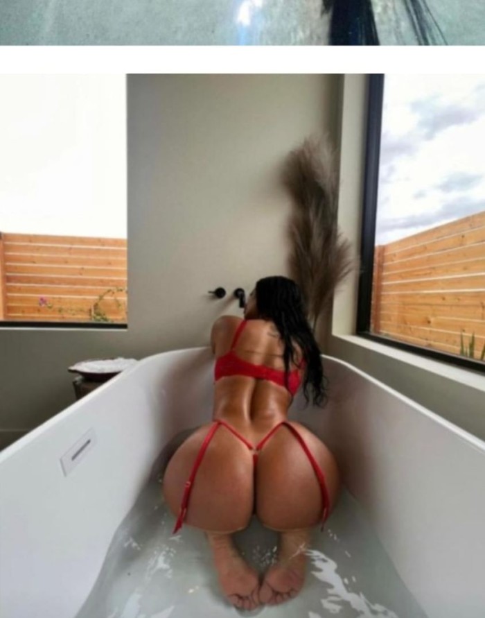 PAOLA À JAéN JOLIE JEUNE FILLE DE 26 ANS PHOTOS VÉRITABLES profile photo