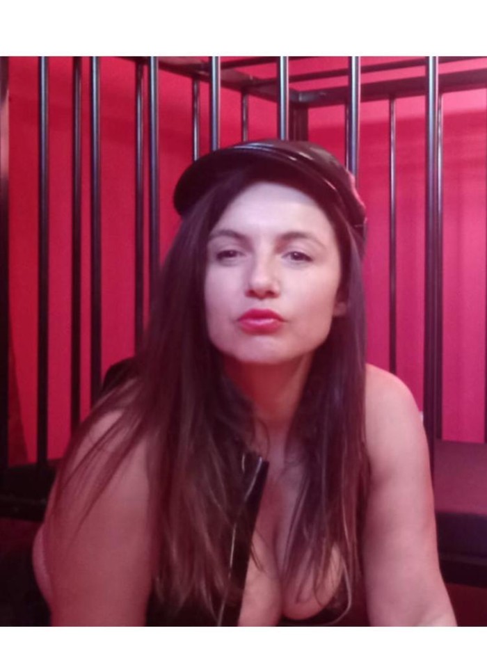 FORMACIóN PARA LLEVAR TU PROPIO NEGOCIO DOMINATRIX profile photo