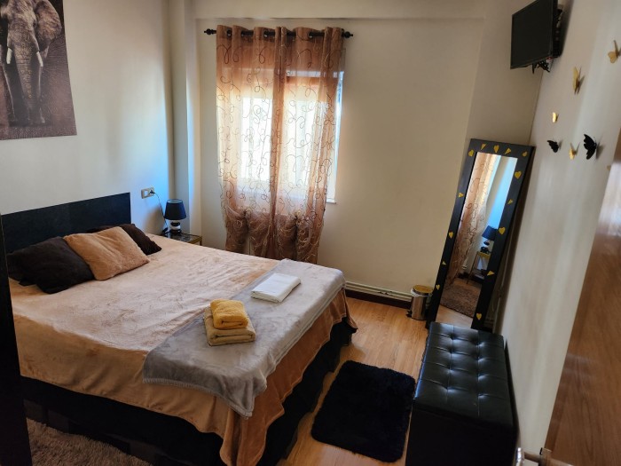 SE ALQUILAN HABITACIONES! profile photo