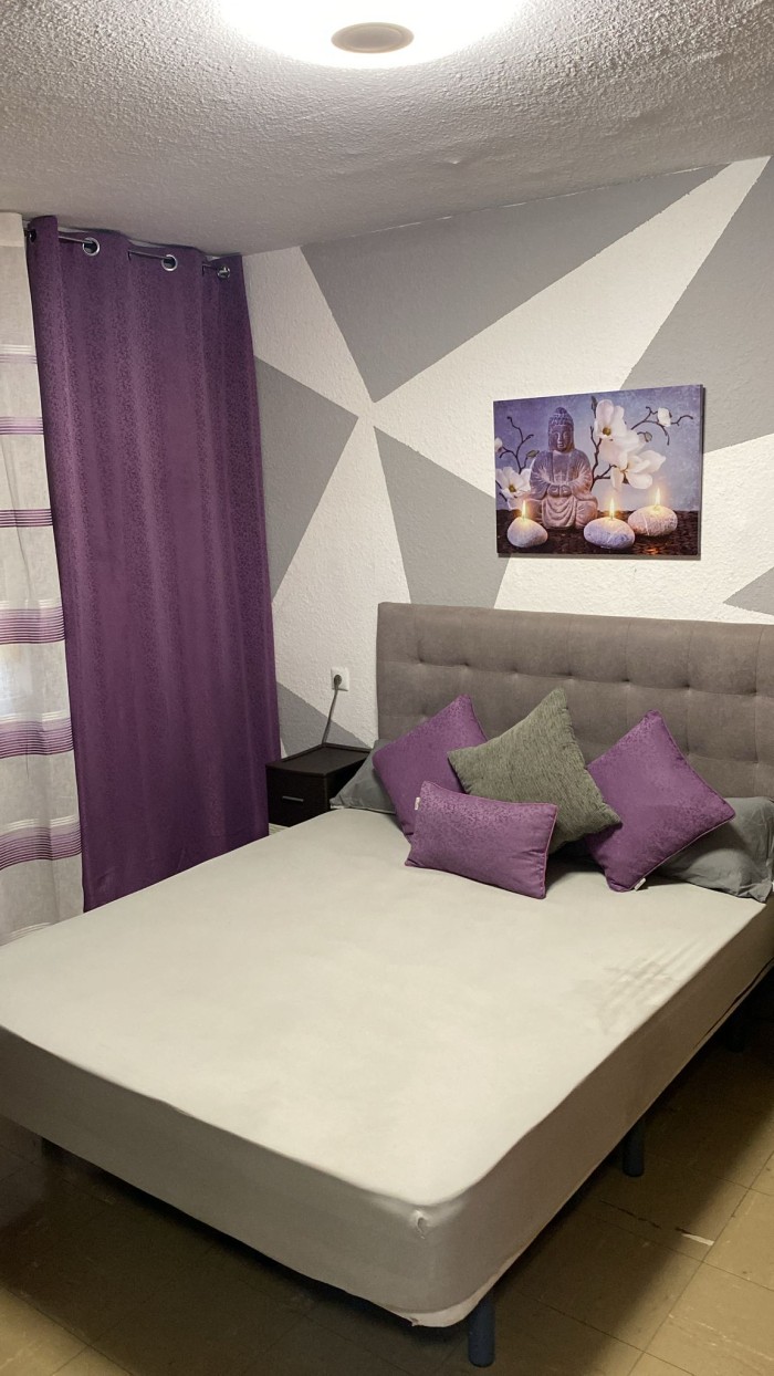 SE ALQUILA HABITACIONES profile photo