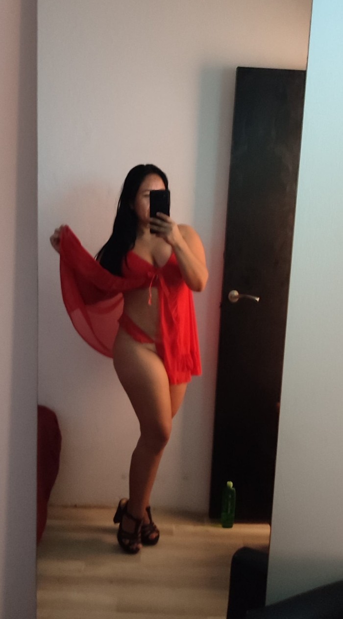 CHICAS LATINAS profile photo