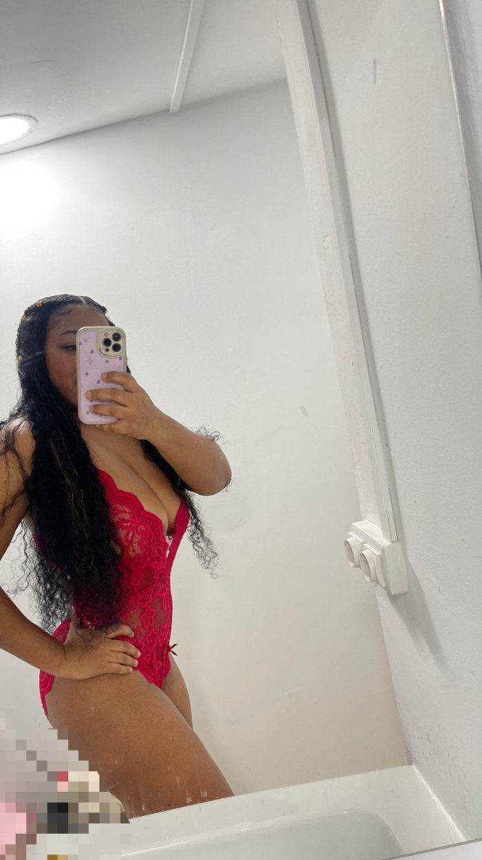 QUIERO SENTIR TU HERMOSA POLLA DENTRO DE MI (63107 profile photo