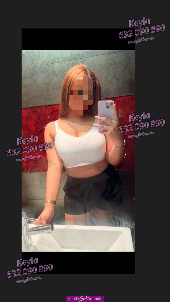 Chica latina joven en calonge profile photo