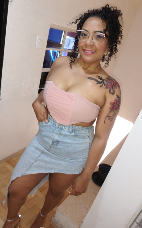 VENEZOLANA CALIENTE / SALIDAS POR TODA ALMERíA / DREAMBEACH RETAMAR profile photo