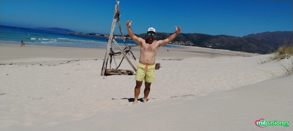 Joven hetero guapo educado discreto busca mujer profile photo