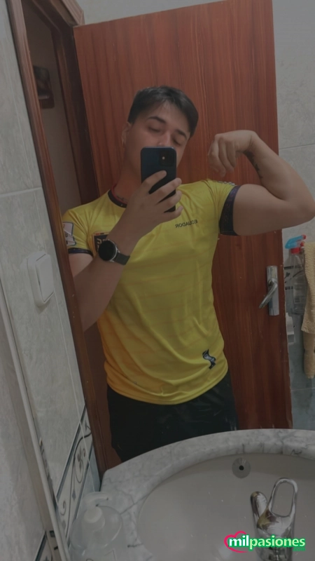 Amigo de compañía para poder hacer feliz a demás personas profile photo