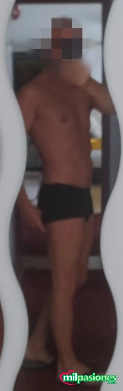 Chicas o parejas .. profile photo