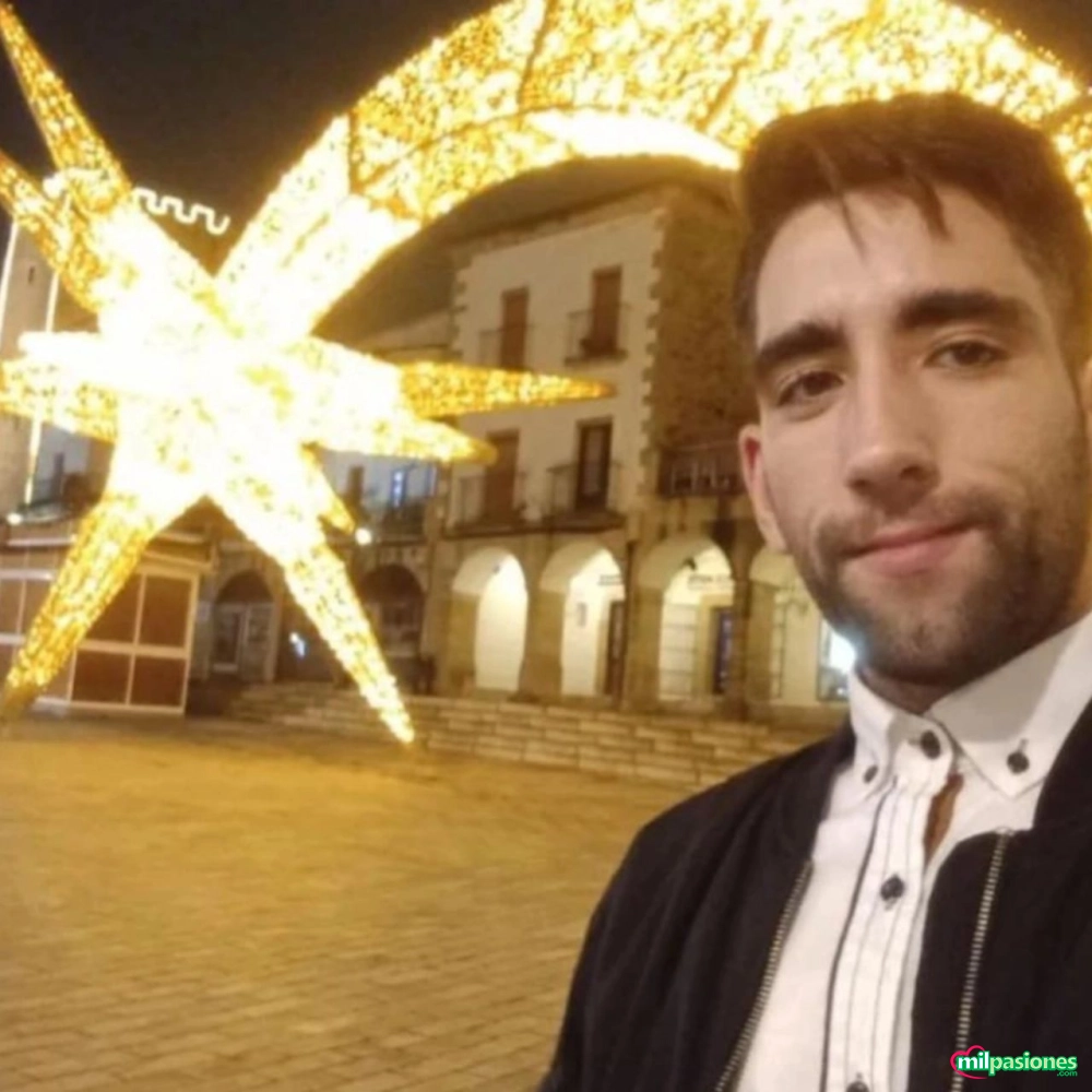 Soy chico bix para ahora sin sitio chicas o parejas profile photo