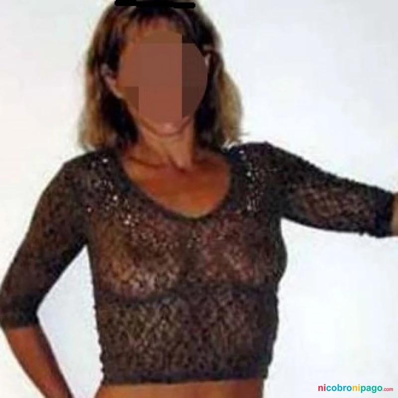 Divorciada madura de vacaciones sola profile photo