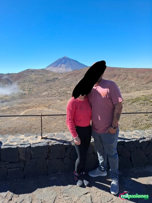Pareja liberal busca chica para amistad y algo más profile photo