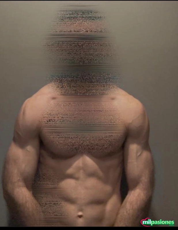 Corneador hetero dotado para parejas o mujeres solas profile photo