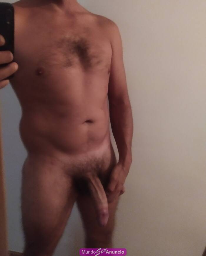I'm looking for a discreet woman profile photo