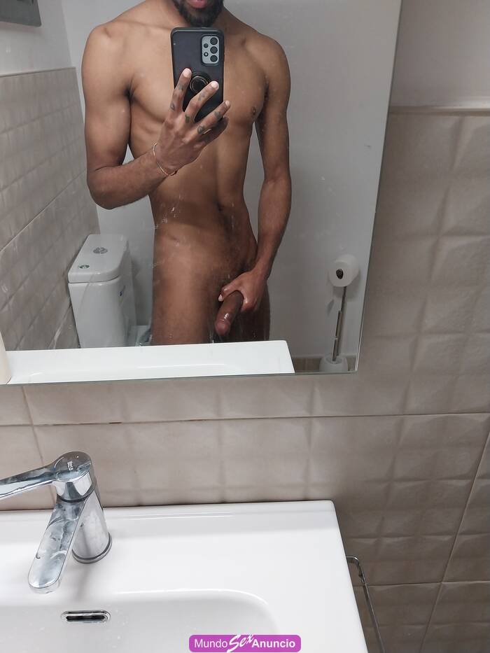 Disponible solo para chicas jóvenes profile photo