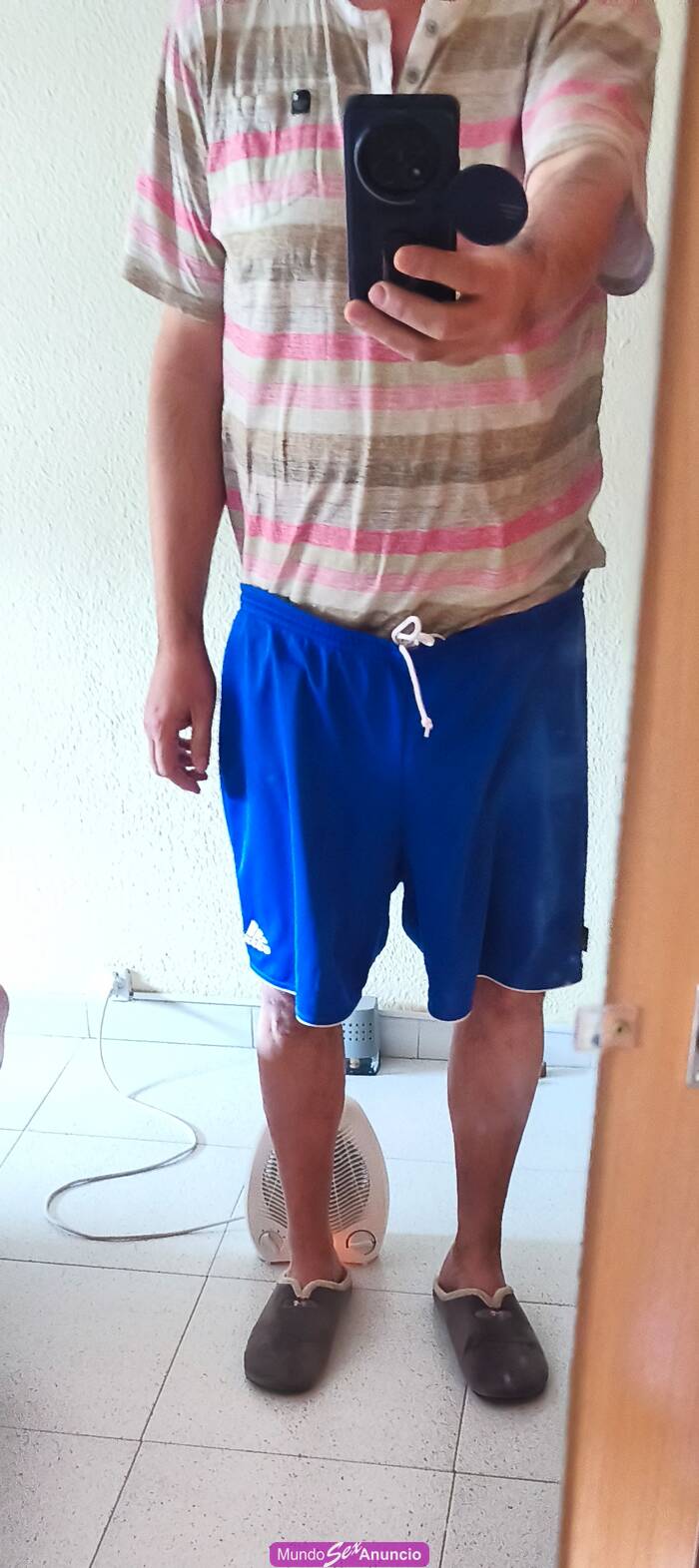 Chico se ofrece para ayudarte en las tareas del Hogar profile photo