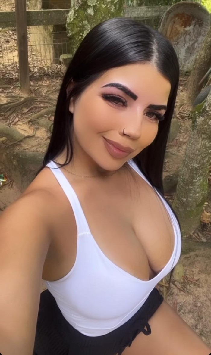VENEZOLANA NATURAL RICA Y SALVAJE EN LA CAMA PAPI. profile photo