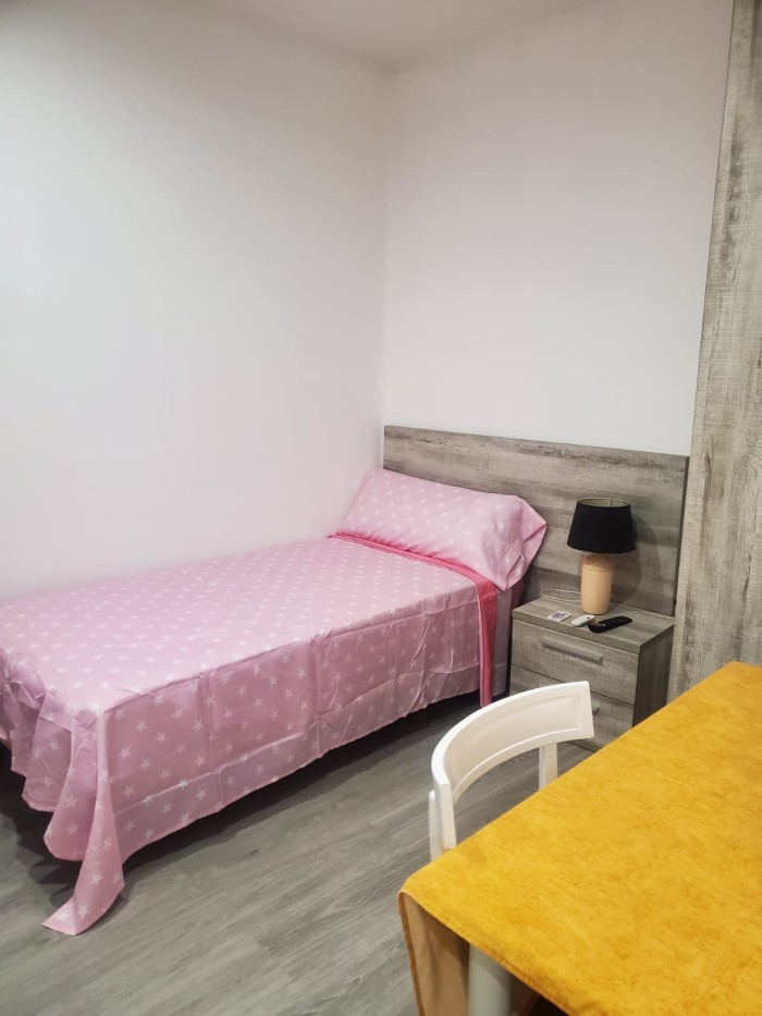 HABITACIóN PARA CHICAS EN LLEIDA profile photo