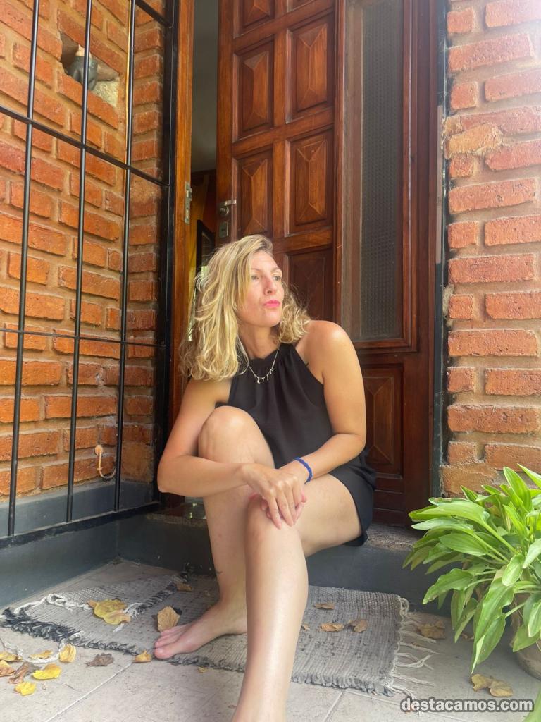 Anett • Elegant profile photo