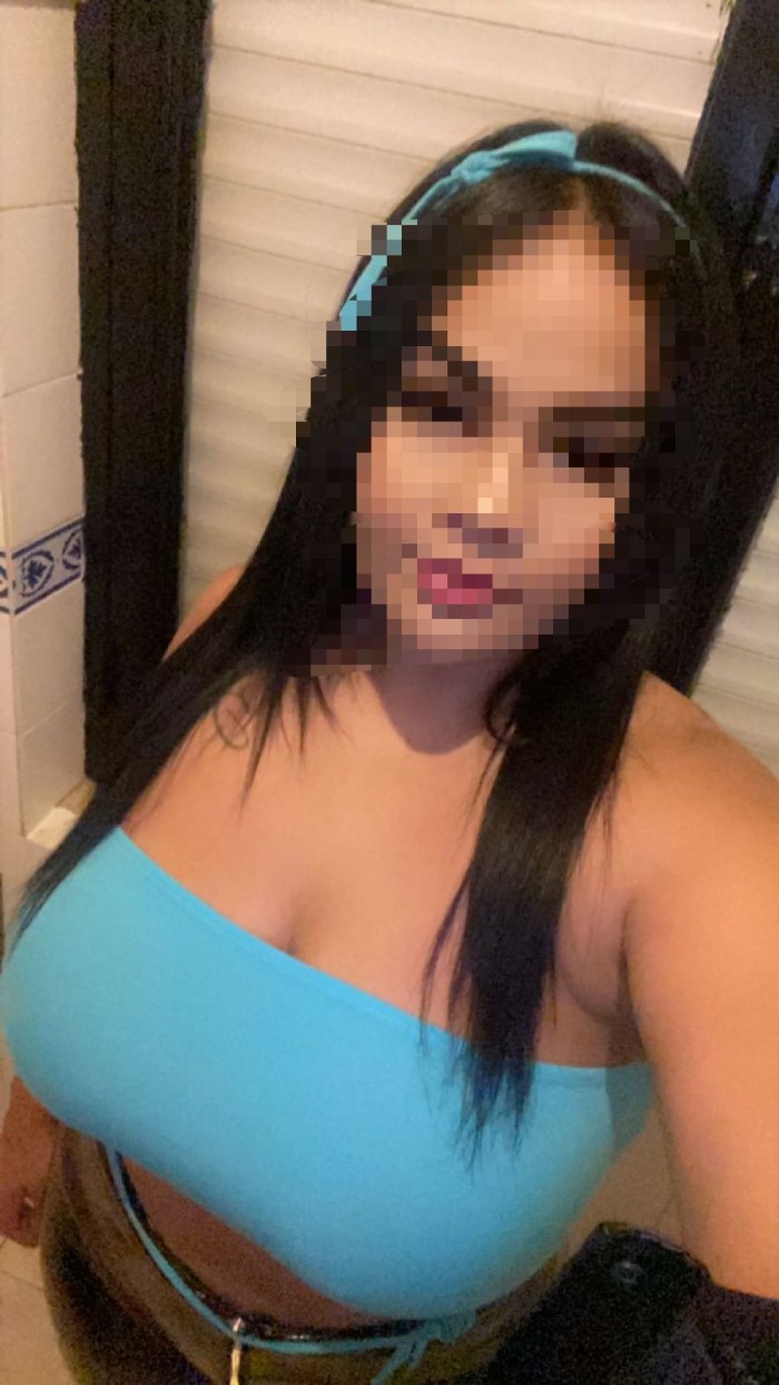 CAROLINA COLOMBIENNE PREMIÈRE FOIS DANS TA VILLE profile photo