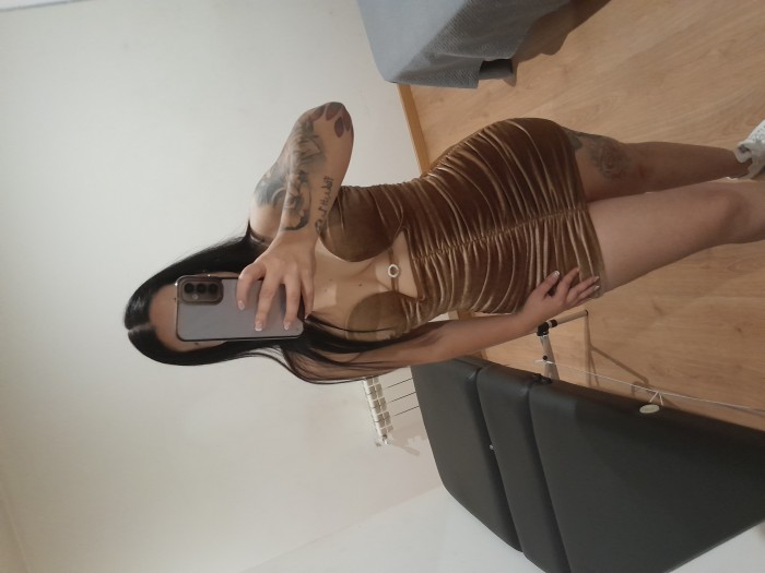 SOY UNA CHICA MUY CARIñOSA profile photo