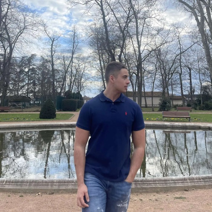 JOVEN DEPORTIVO FRANCéS profile photo
