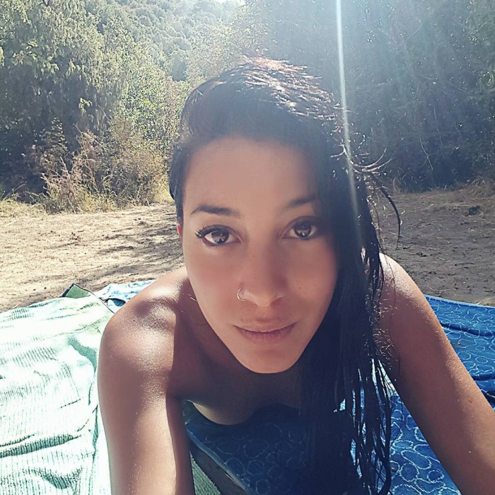 PRECIOSA JOVEN DE 22 profile photo