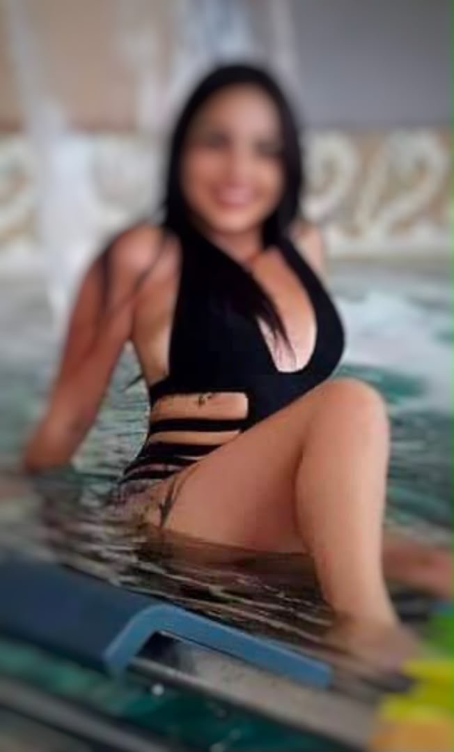 CARLA DE RETOUR PROFITE-EN profile photo