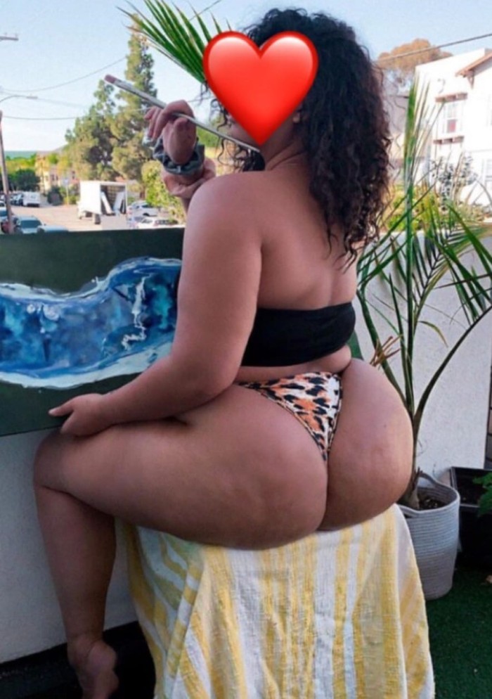 CHICA MUY CALIENTE profile photo