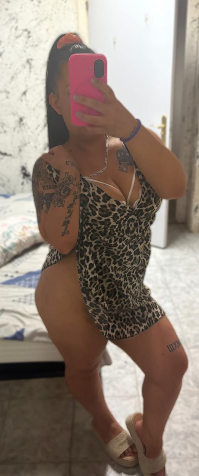 MORA EN PARLA 24 HORAS CON AMIGUITAS FIESTERA profile photo