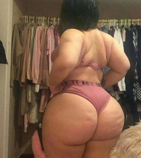 mature curvy woman affectionate party girl mostoles profile photo