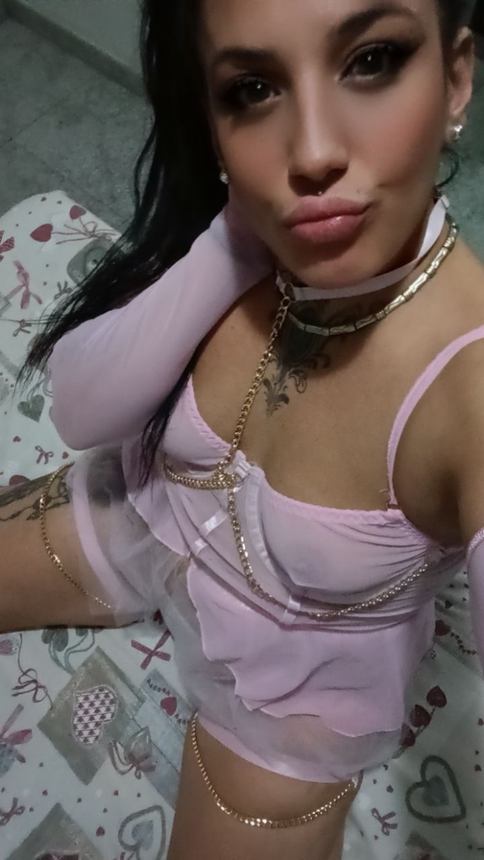 PUTITA CACHONDA Y CON GANAS DE SEXO Y PASARLO RICO profile photo