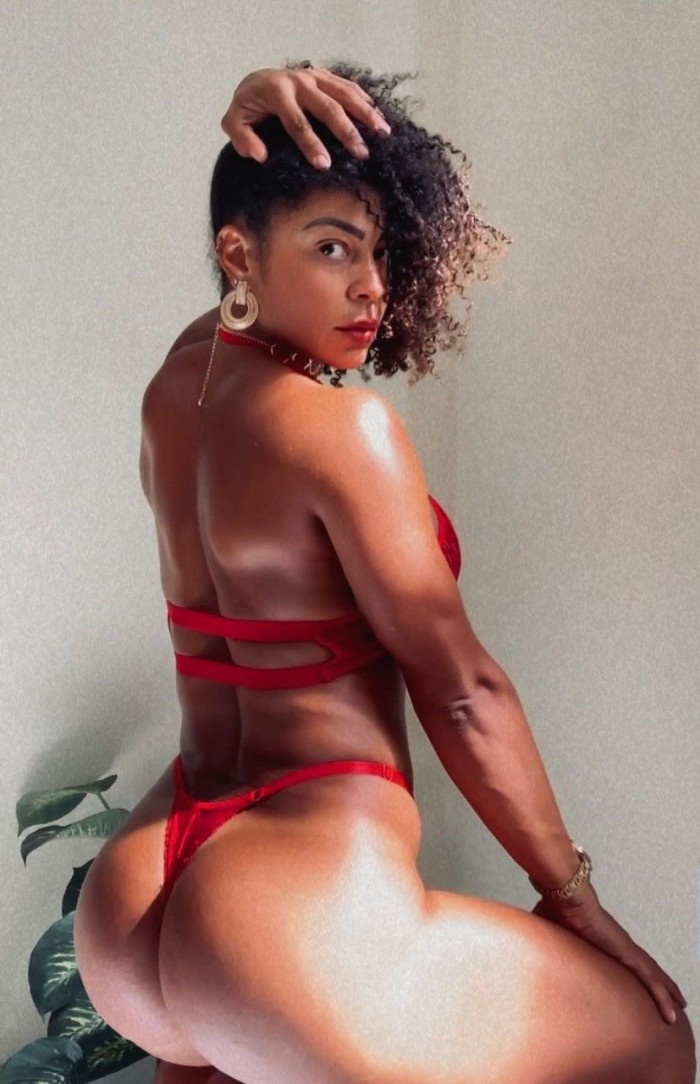 BRENDA UNA BRASILEÑA ESPECTACULAR profile photo