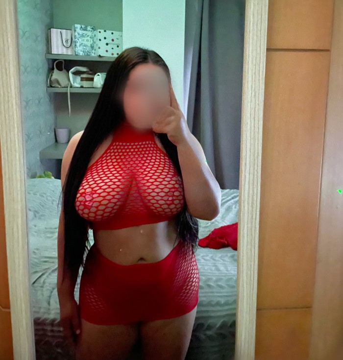 UNA NENA MUY CARIñOSA profile photo