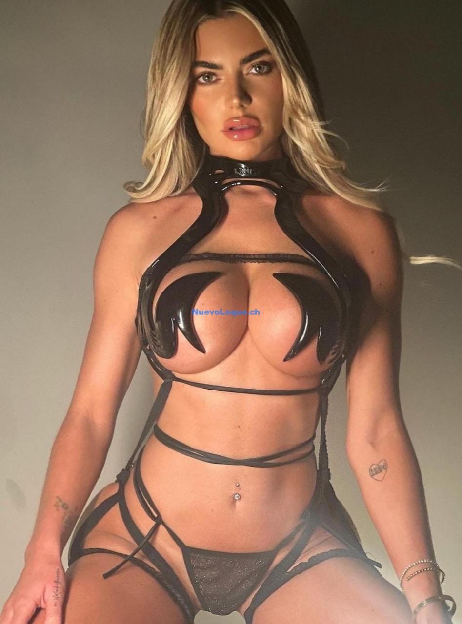 PRECIOSA RUBIA TATUADA COMPLETA REAL profile photo