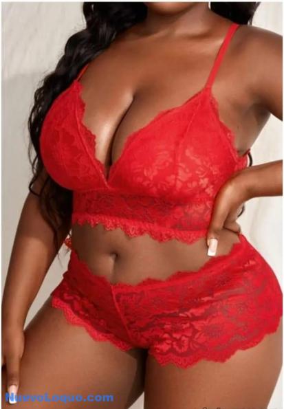 Mulata pechugona desde de profile photo