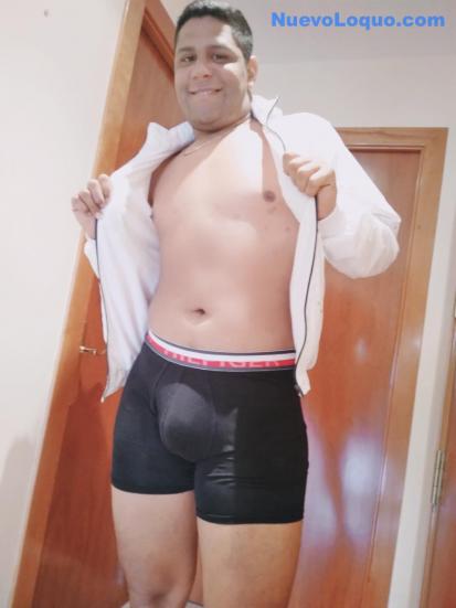 Daniel chico latino por primera vez en tu ciudad profile photo