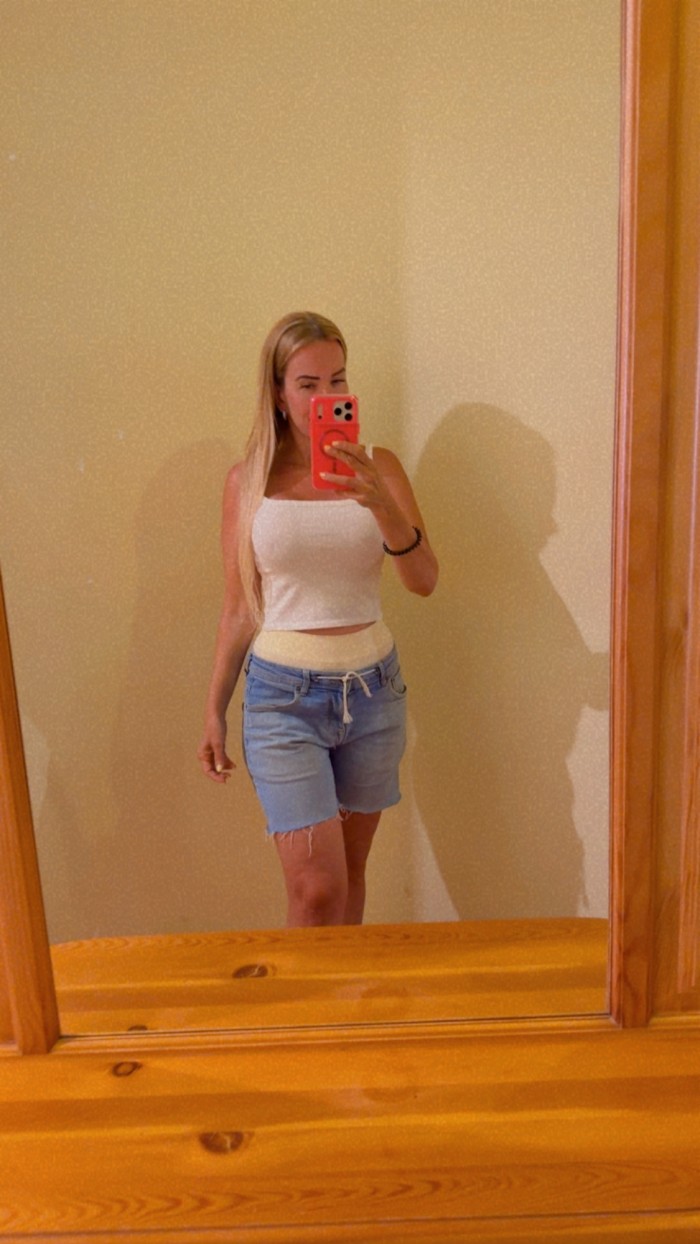 BELLA profile photo