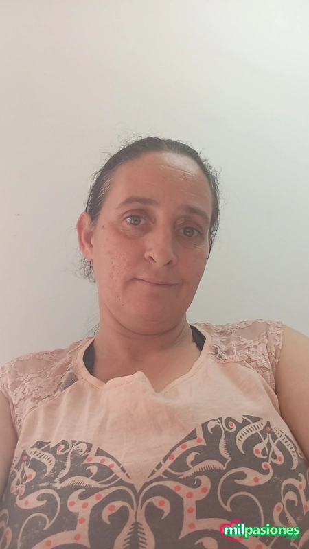 Chica española para hombre con ganas de pasarlo bien profile photo