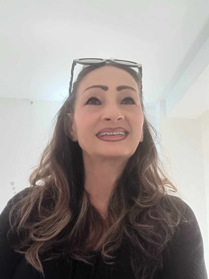 ANI EN SáBADEL FIESTAS BESOS NEGRO MADURITA CACHON profile photo