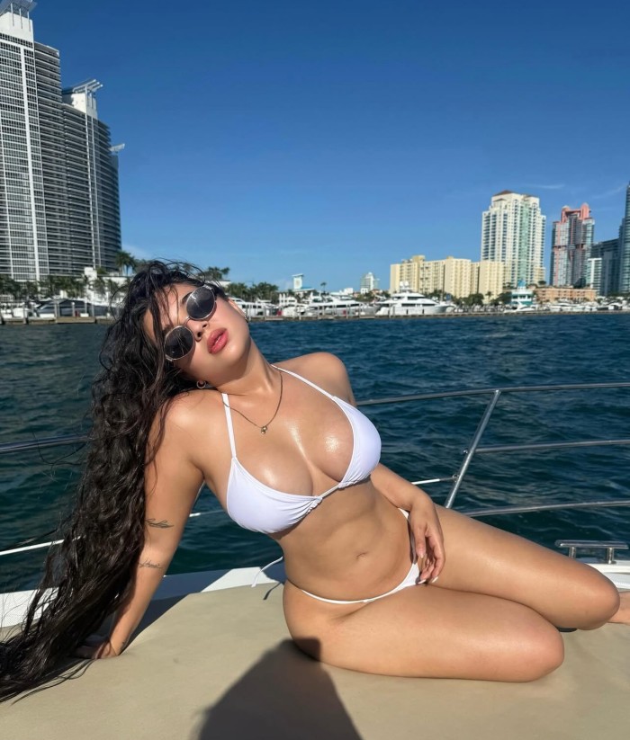 EXUBERANTE VENEZOLANA CURVAS DE INFARTO profile photo