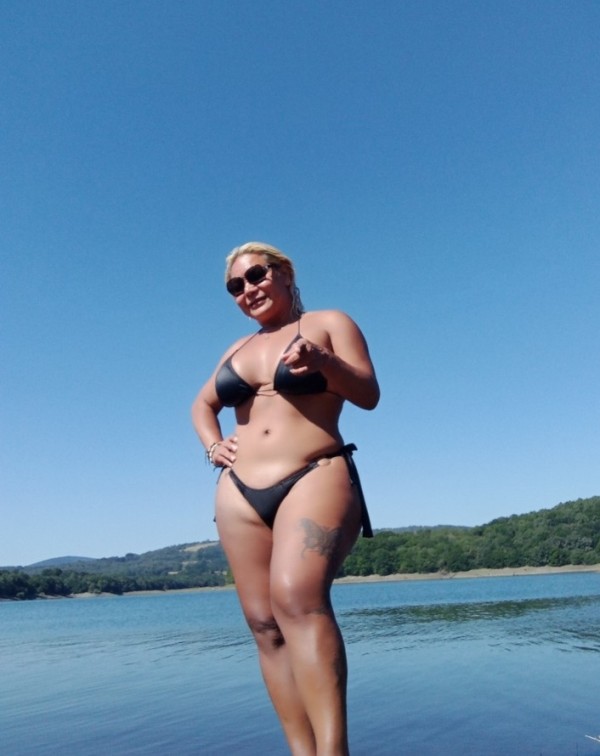 TRAVESTí SHIRLEY RUBIA EXUBERANTE BESOCONA CAñERA profile photo