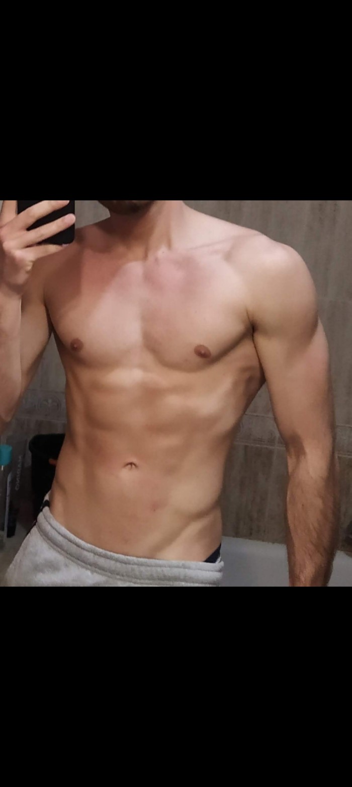 JOVEN MASCULINO MASAJISTA Y GIGOLó PARA MUJERES O PAREJAS profile photo
