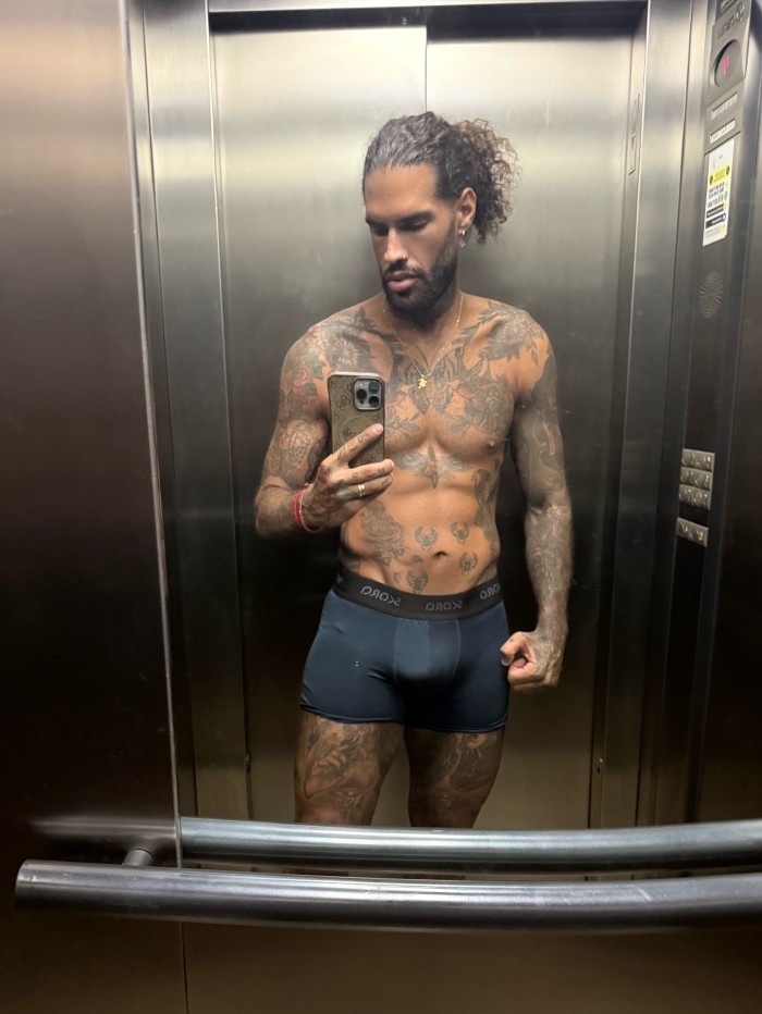 CHICO CANARIO ELEGANT VIP MACHO FIBRADO DOMINANTE profile photo