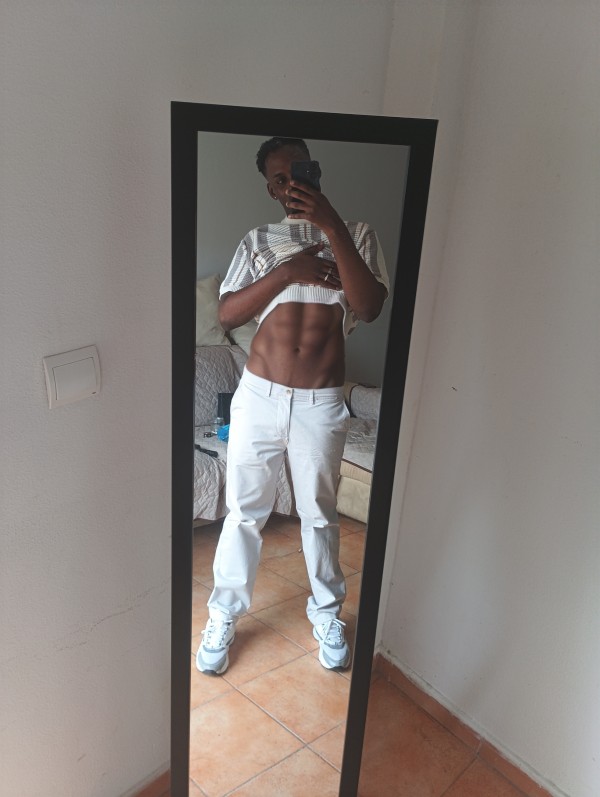 LATINO HETERO DISCRETO DOTADO LECHERO DE PASO FUENGIROLA profile photo