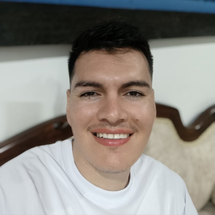 JOVEN DISPONIBLE // ME DESPLAZó profile photo