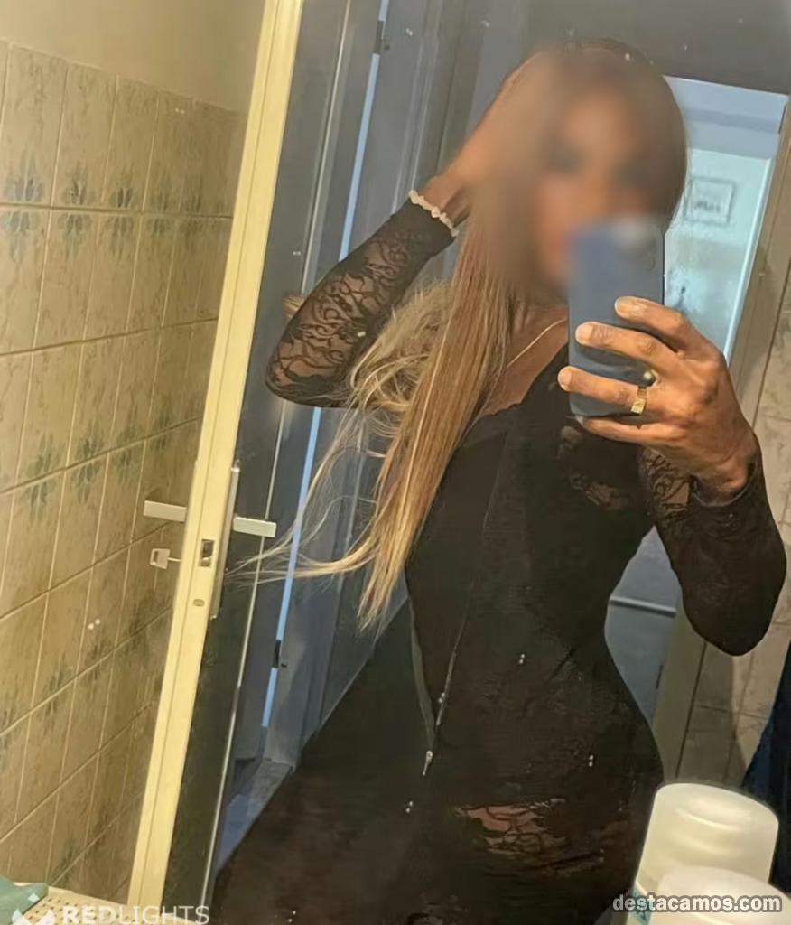 Transsexual girl comes profile photo