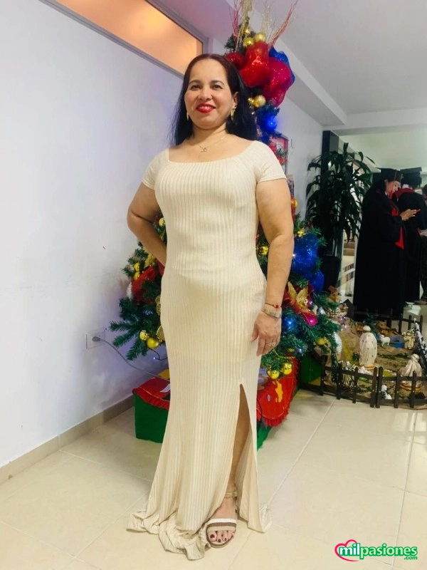 SOY SOFIA UNA CHICA IMPLICADA Y ENTREGADA TU MEJOR ELECCION profile photo