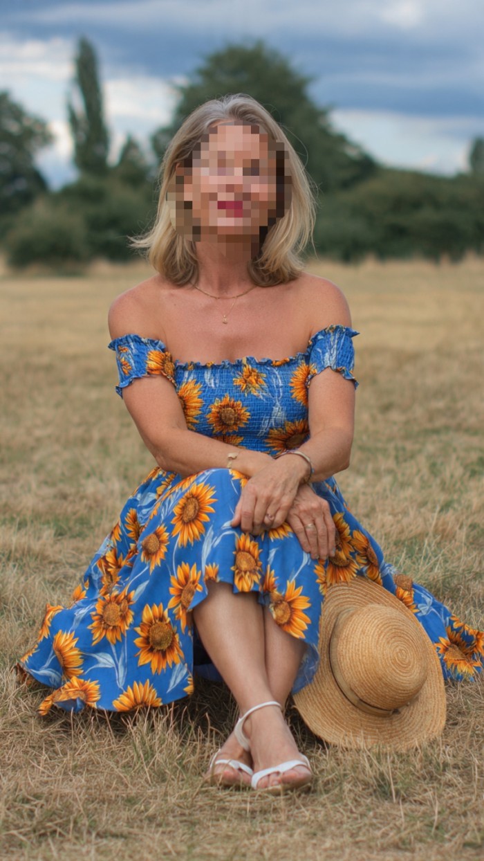 SARA VOLLSTÄNDIG UNABHÄNGIG profile photo