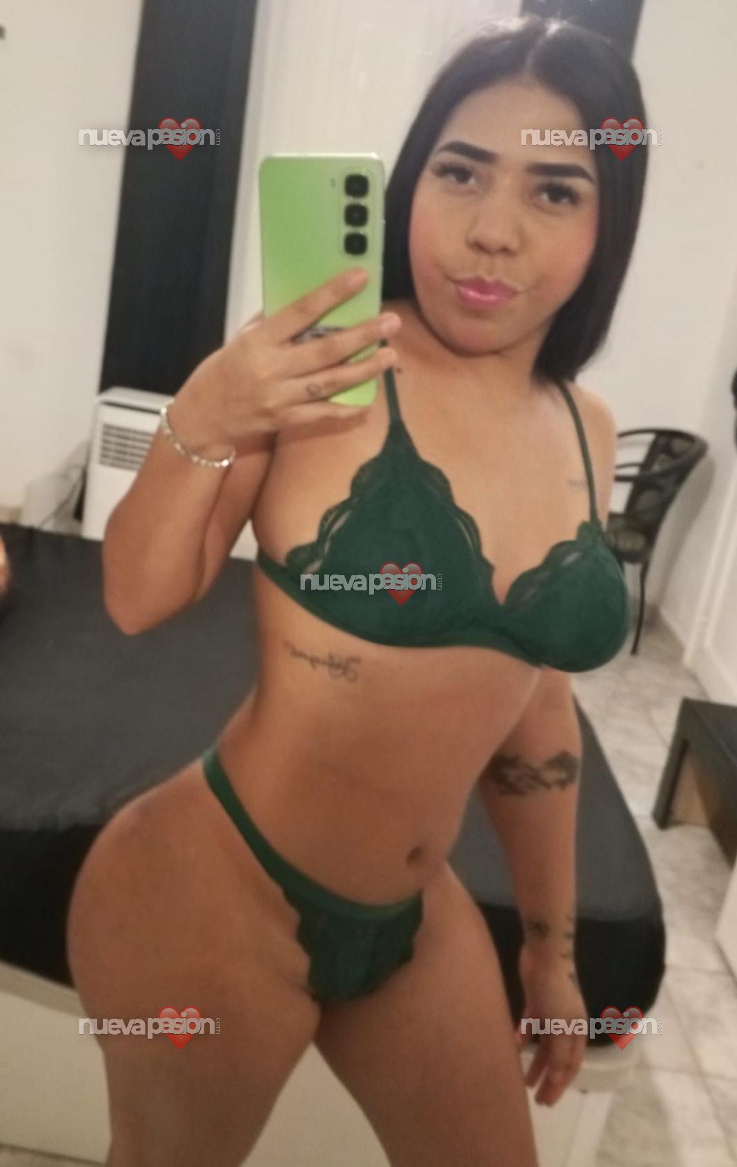 Estoy súper cachonda y espero que cumplas todos tus anhelos y fantasías más eróticas conmigo... profile photo