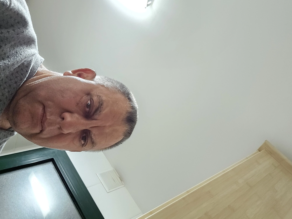 JAVIER CONTACTOS CON MUJERES Y PAREJAS Par conocerme y gozar profile photo