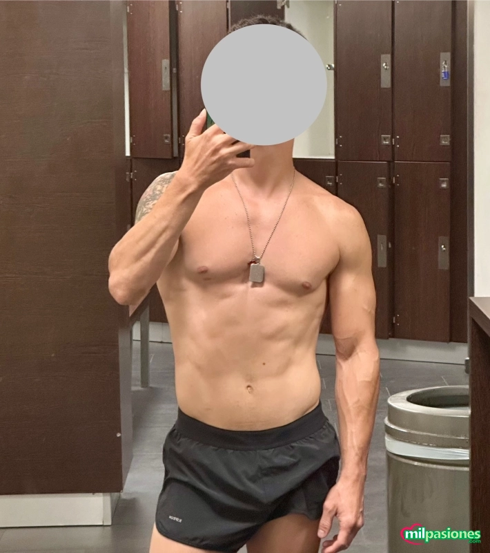 Chico para chicas y parejas. Hetero. 1’65 / 58kg / 17x15cm profile photo